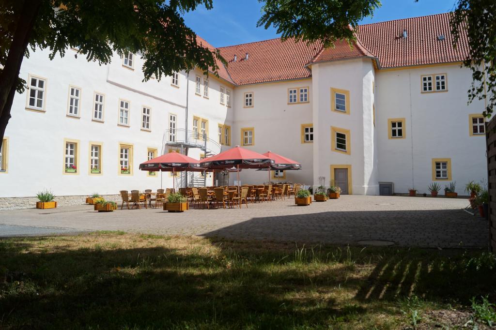 Schlosshotel Am Hainich Behringen  Экстерьер фото